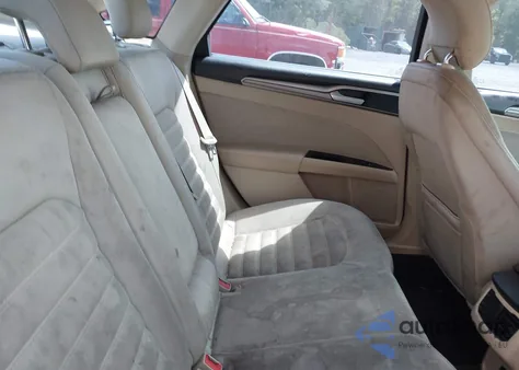 2014 Ford Fusion Se z USA, uszkodzony, nr VIN 1FA6P0H75E5393534